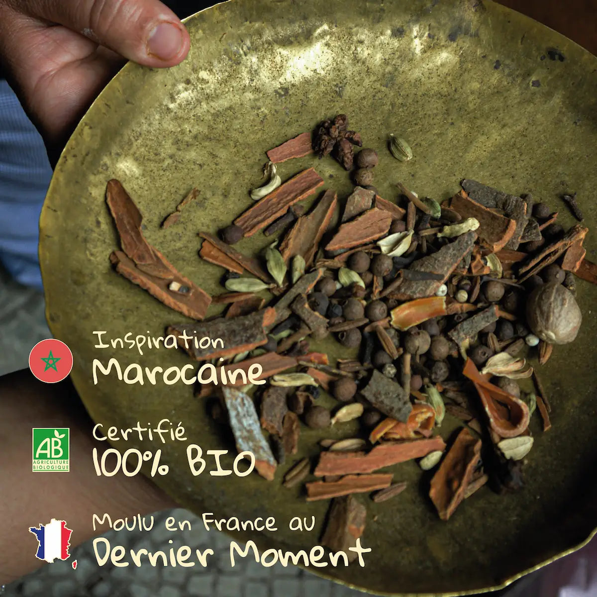 Mélanges d'épices du Maroc utilisé pour le Ras el Hanout moulu Pizca, 100% Bio et moulu en France