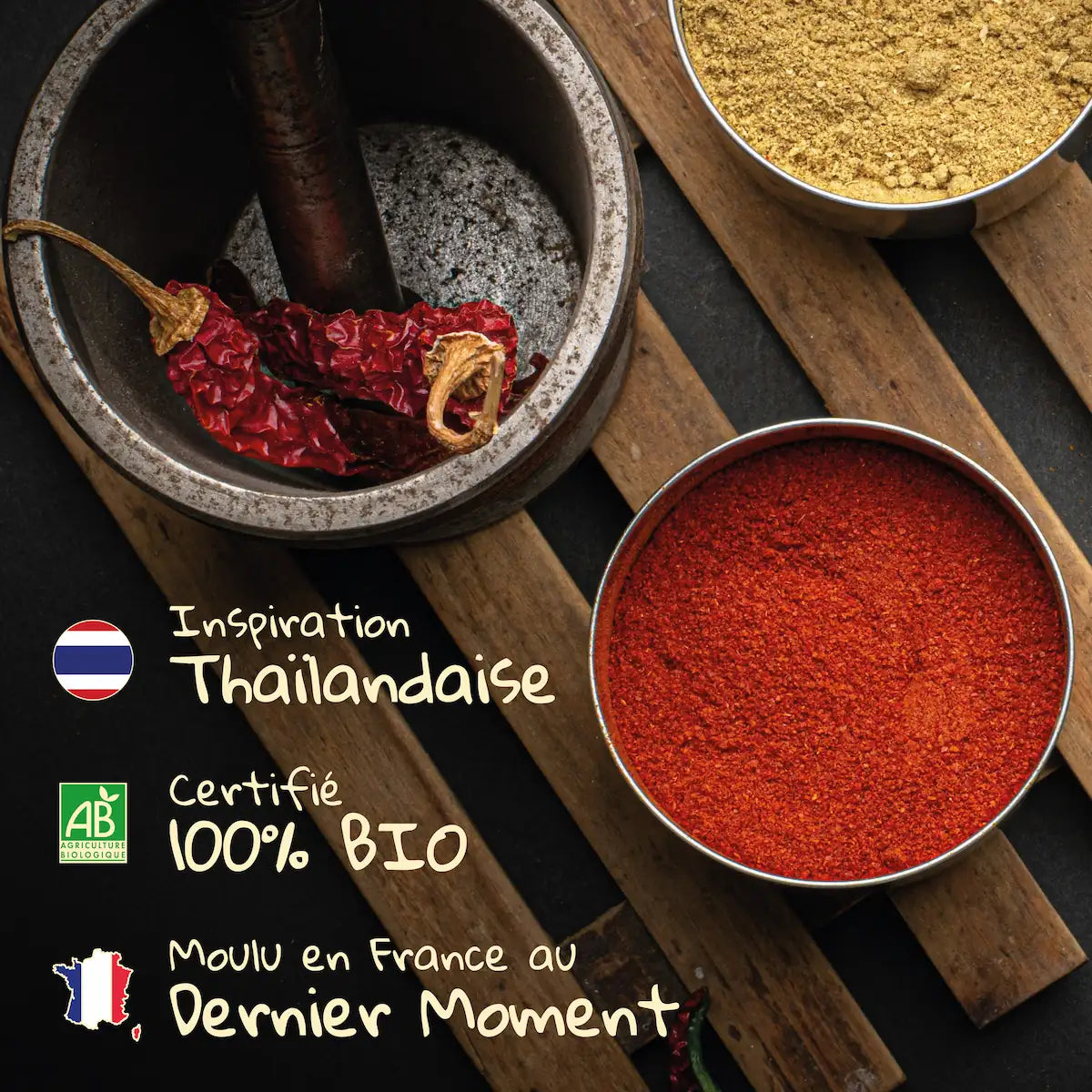 Mélanges d'épices de Thaïlande utilisé pour le curry rouge moulu Pizca, 100% Bio et moulu en France